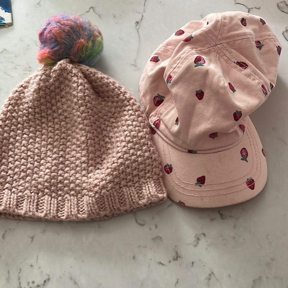 Bundle of old navy hats